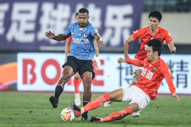 杭州电梯事件女主再发声，闺蜜支持其诉苦